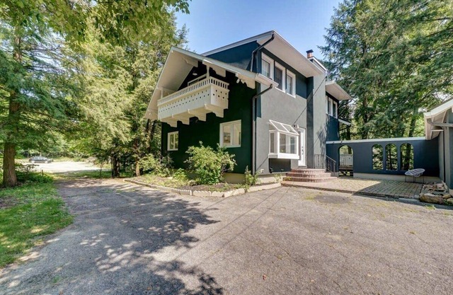 Family chalet in the heart of Wakefield