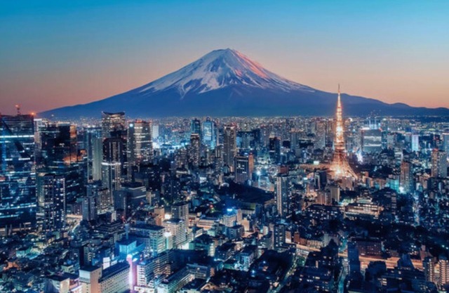 Family Connecting Two-Bedroom Apartment | 250m Stroll to Hatchobori Station |