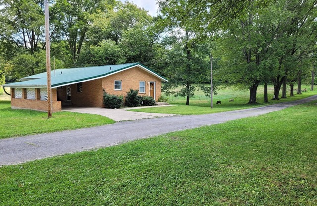 Family Cottage on the Licking River - Sleeps up to 10