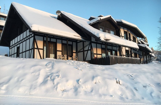 Family-friendly, modern F*holiday home directly at ski slopes + hiking trails