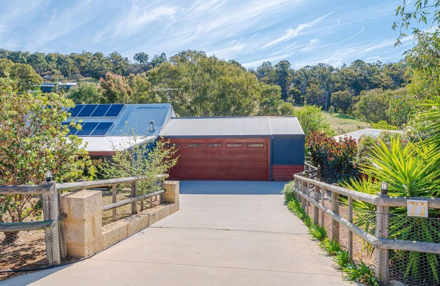 Family Farm Stay, in the Swan Valley Perth WA
