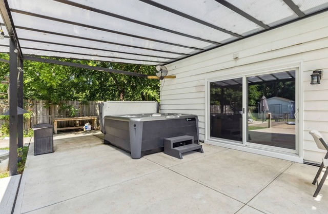 Family-Friendly 3BR Retreat with Pool, Hot Tub & Spacious Yard