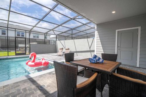 Family Friendly 5Bd Close to Disney at Windsor Cay 1269