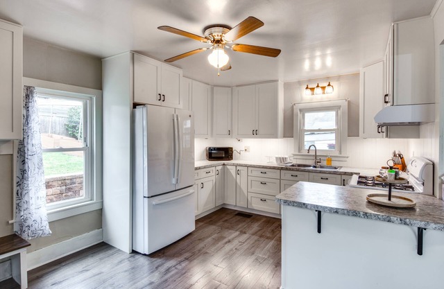 Family-Friendly Altoona Abode w/Spacious Patio!