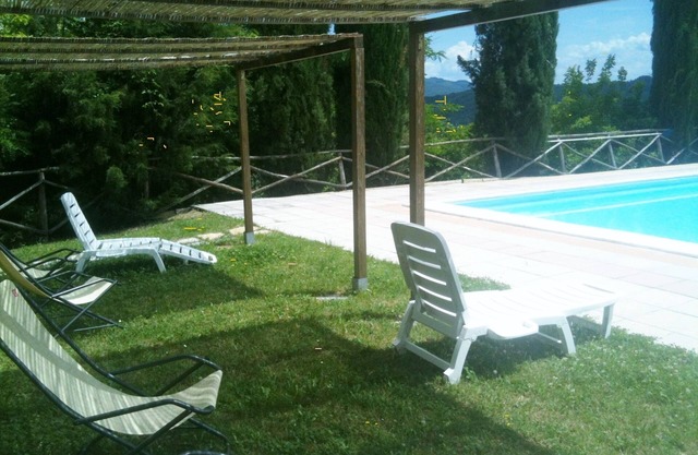Family-friendly Cottage in authentic stone style Swimmingpool Wine Relax Wif