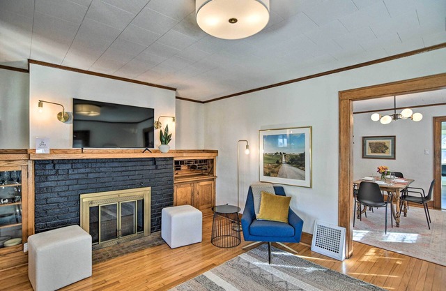 Family-Friendly Des Moines Retreat w/Patio!