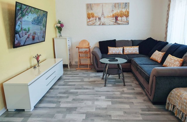Family-friendly escape near beach and countryside