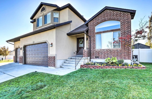Family-Friendly Home w/Theater, 24 Mi to SLC