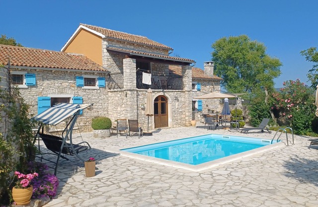 Family friendly house with a swimming pool Barban, Central Istria - Središnja Istra (K-24471)