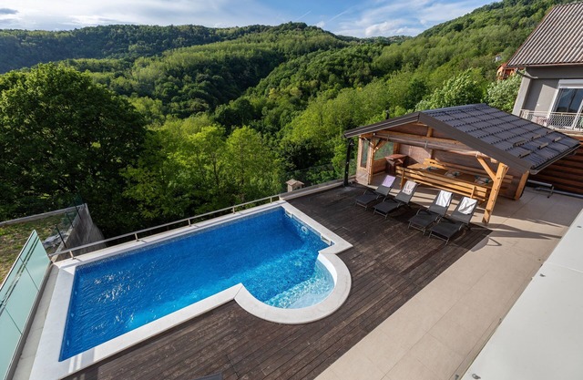 Family friendly house with a swimming pool Zagreb (K-20189)