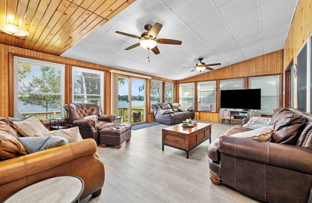 Family-Friendly Lakehouse with Firepit and Dock