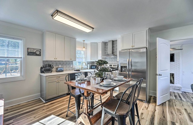 Family-Friendly New Bern Home w/Backyard!