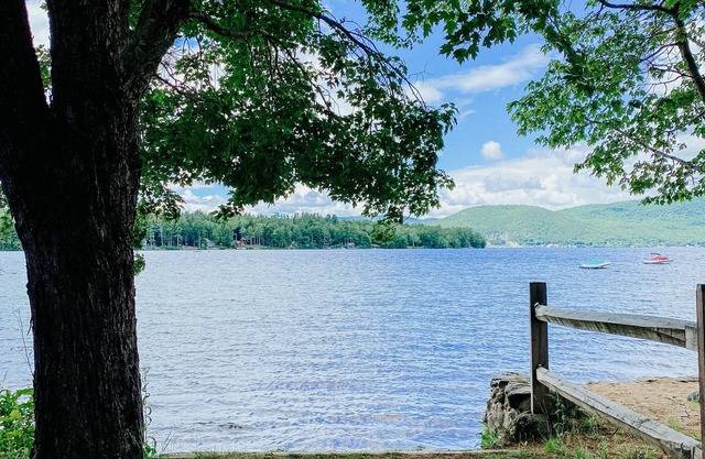 Family Friendly Newfound Lake Home, Sleeps 10, Pool Table, Kayaks & Paddleboards
