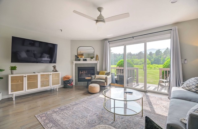 Family-Friendly North Conway Home Near Skiing!