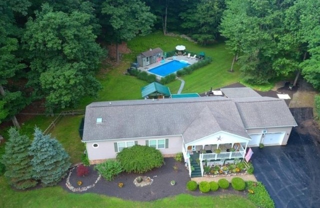 Family Fun Getaway near Cascade Lake in Warwick NY