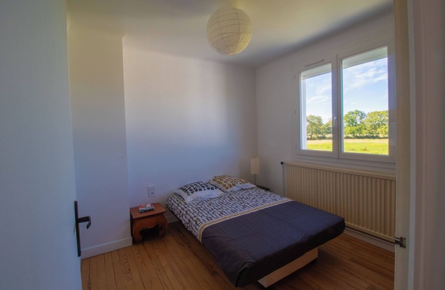 Family home with large garden. Pets welcome!