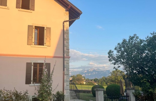 Family home with pool ideally located between Switzerland and Mont Blanc