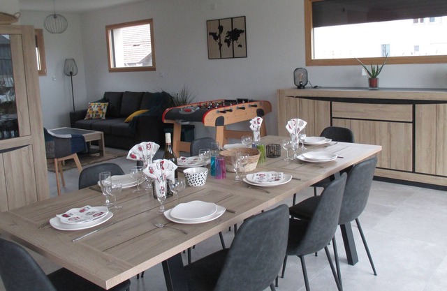 family house with garden between Doubs and Jura, near train station and all shops