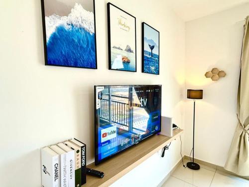 Family Park Midas Seri Alam Netlfix By STAY