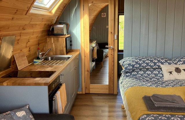 Family Pod - sleeps 2 adults and up to 4 children