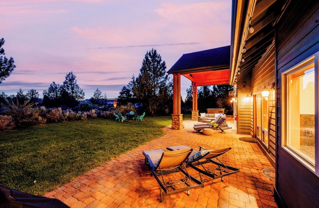 Family Retreat, Hot Tub, Basketball, Pickleball, Fire Pit, Games, Luxury Linens