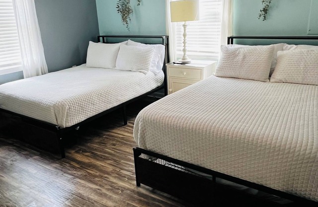Family Retreat l Fenced yard I Outdoor Grill & Games I Near Ft Bragg
