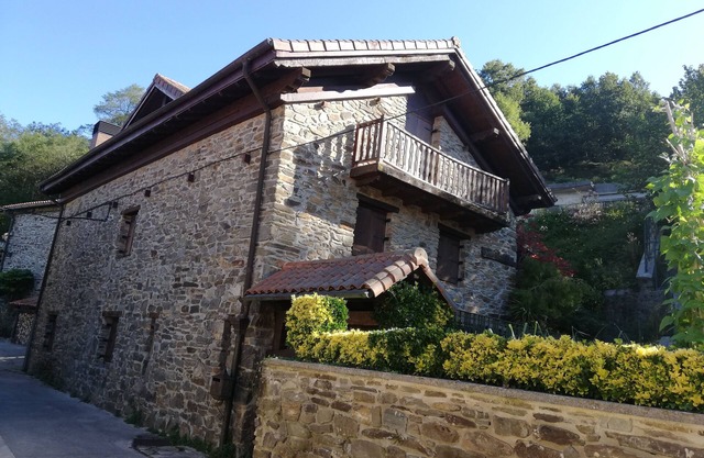 Family Serenity Mountain Farmhouse in Arano. Just 30mins Drive to Donosti