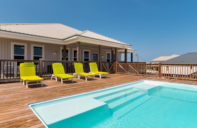 Family Tides | Thanksgiving Opening. Heated Pool