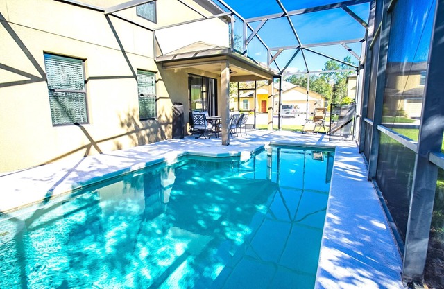 Family Villa with Home Theater, Private Pool and Game Room