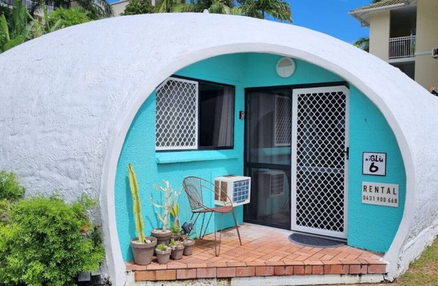 Famous Beachfront Dome at Trinity Beach Sleeps 4