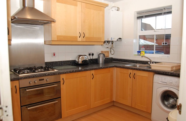 Fantastic 4 bed house with 3 bathrooms in pleasant location