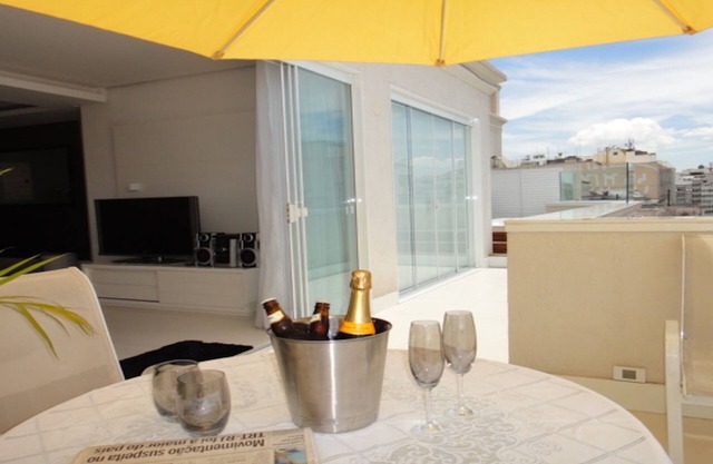 FANTASTIC 5 STAR PENTHOUSE IDEAL FOR FAMILIES WITH CHILDREN