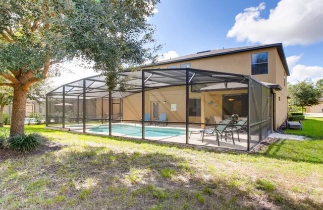 Fantastic 6 Bed Pool Villa Games Room Close to Disney