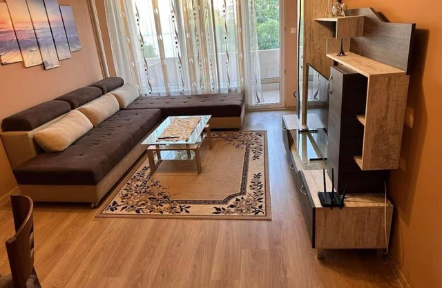 Fantastic apartment with WiFi in charming Sofia, Mladost 3