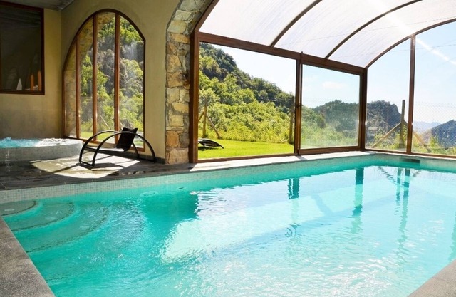 Fantastic mountain villa - Private padel tennis, pool & spa, fitness room & more