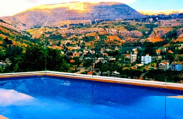 FARAYA private rooftop pool with panoramic mountain view with 2-bedroom chalet