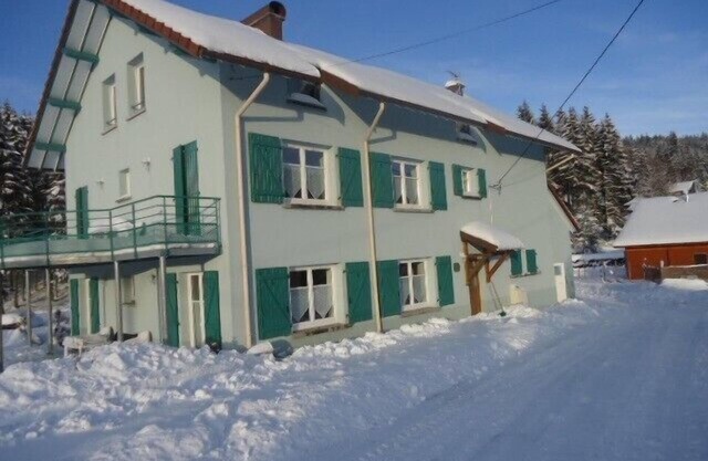 Farm 5km from GERARDMER large capacity near lake and ski slopes. WIRELESS