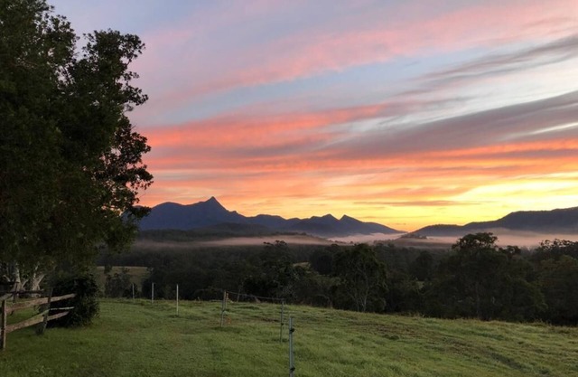 Farm stay Doon Doon - private, relaxed with breathtaking views