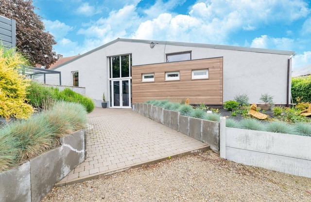 Farm Stay with Indoor Pool