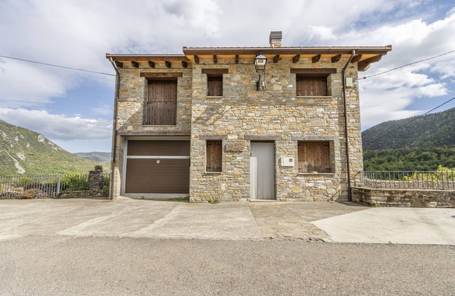 Farmhouse 'Casa Irene' with Mountain View, Private Terrace and Wi-Fi