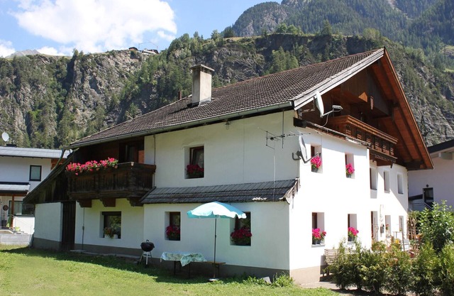 Farmhouse in Ötztal near Ski Areas