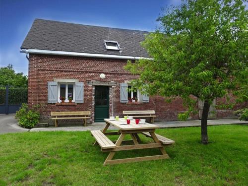 Farmhouse in Lanchères near Somme Bay