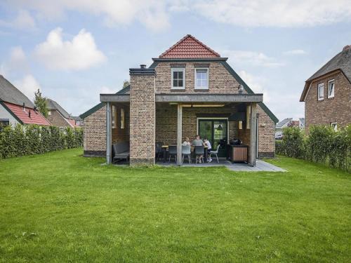 Farmhouse in Limburg with Sauna & BBQ Terrace