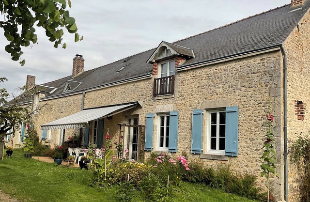 Farmhouse in the heart of the Loire castles