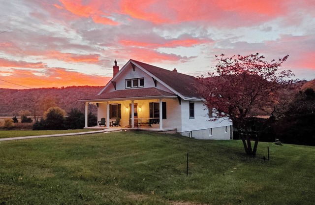 Farmhouse in the South Branch River Valley with idyllic views and country charm
