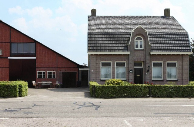 Farmhouse in Ulicoten near Forest Trails