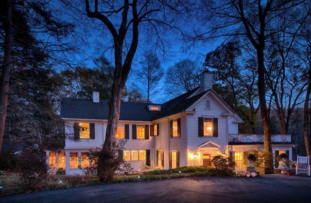 Favorite Holiday Country Estate for Gathering with Family, Friends, Corporate.