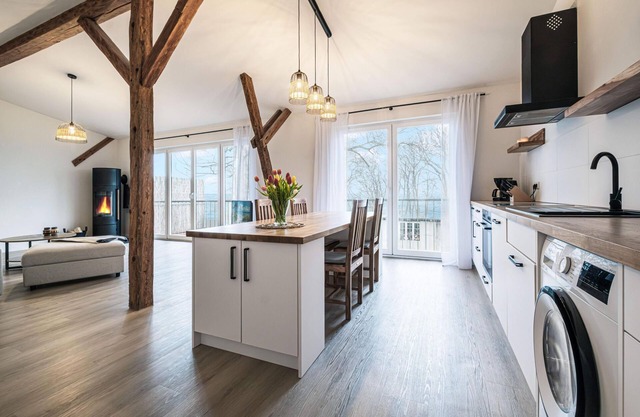Favorite place by the sea - east barn on Mühlendamm with sea view, stove and sauna