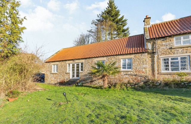 Feather Holme Farm Cottage
