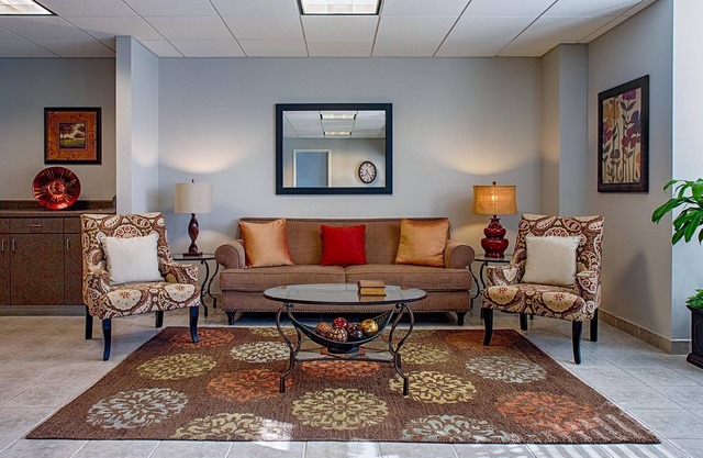 Federal City Inn & Suites